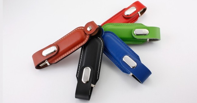 Full Capacity 16 GB OEM Leather USB Flash Disk with Logo Printed